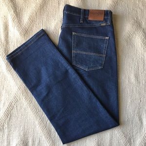 Wrangler dark blue zip fly jeans 34 x 32